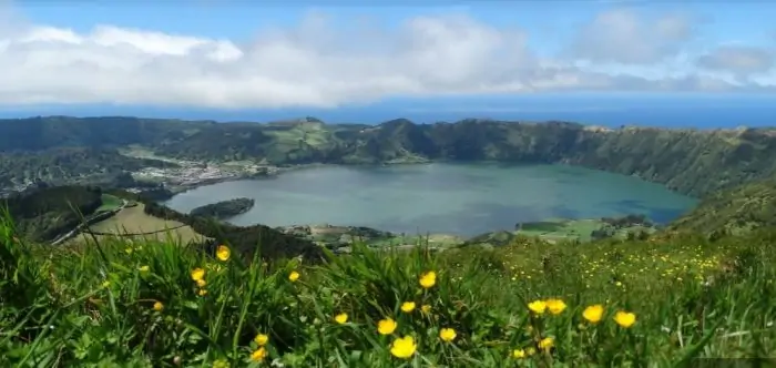 Lagoa 7 cidades - nacionalidade portuguesa