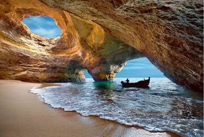 grutas de benagil - nacionalidade portuguesa
