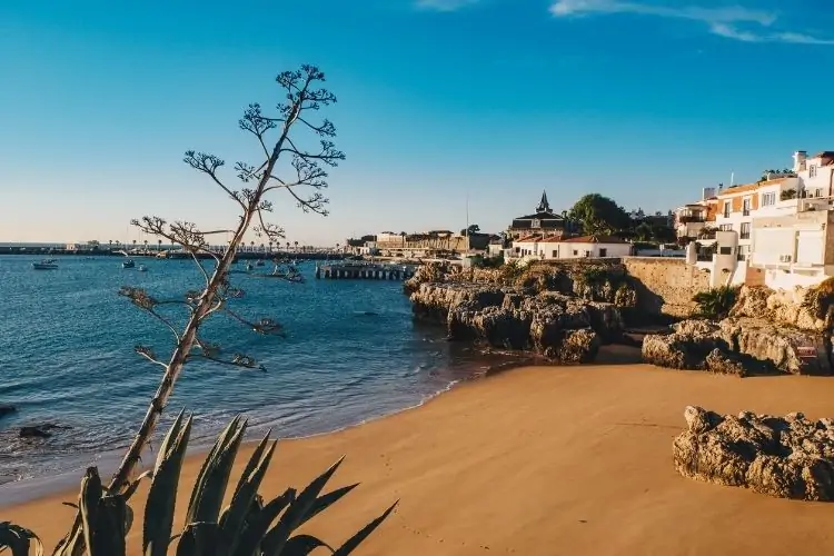 praia da rainha cascais