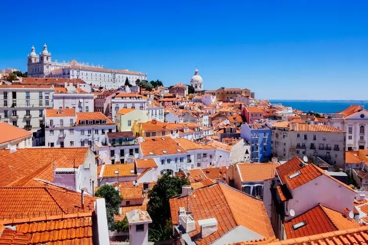 alfama portugal