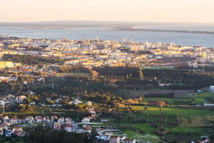 castelo de palmeta em setúbal