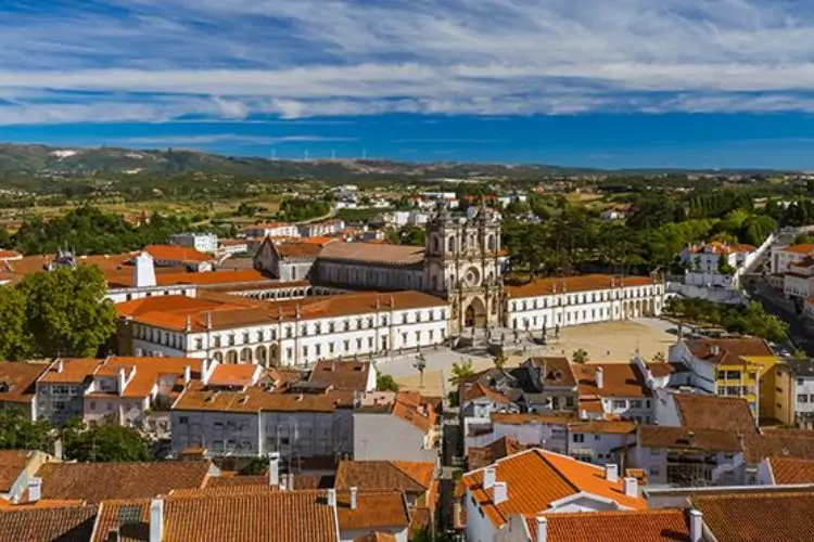 Como é morar em Alcobaça em Portugal, mosteiro