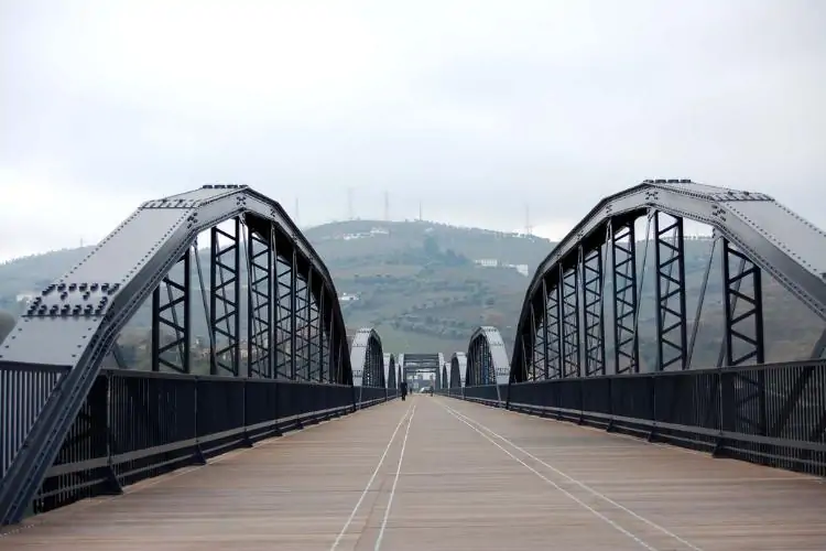 Ponte Metálica da Régua